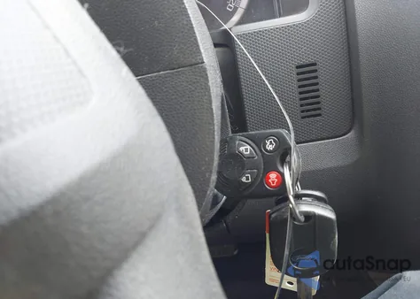 2009 Ford Escape Xlt z USA, uszkodzony, nr VIN 1FMCU93GX9KB86707